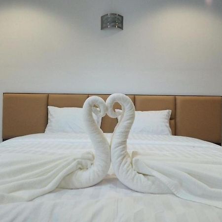 The Phant Hotel Surin Exteriör bild