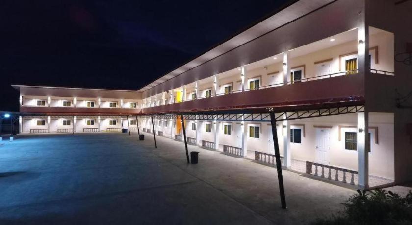 The Phant Hotel Surin Exteriör bild